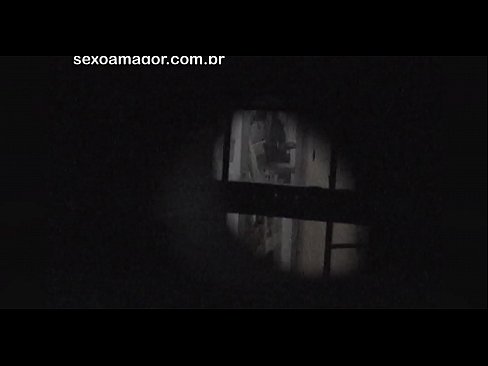 ❤️ ブロンドが空洞のレンガの後ろに隠れた近所の盗撮犯に密かにビデオ撮影される at ja.niceporn.ru ❌️